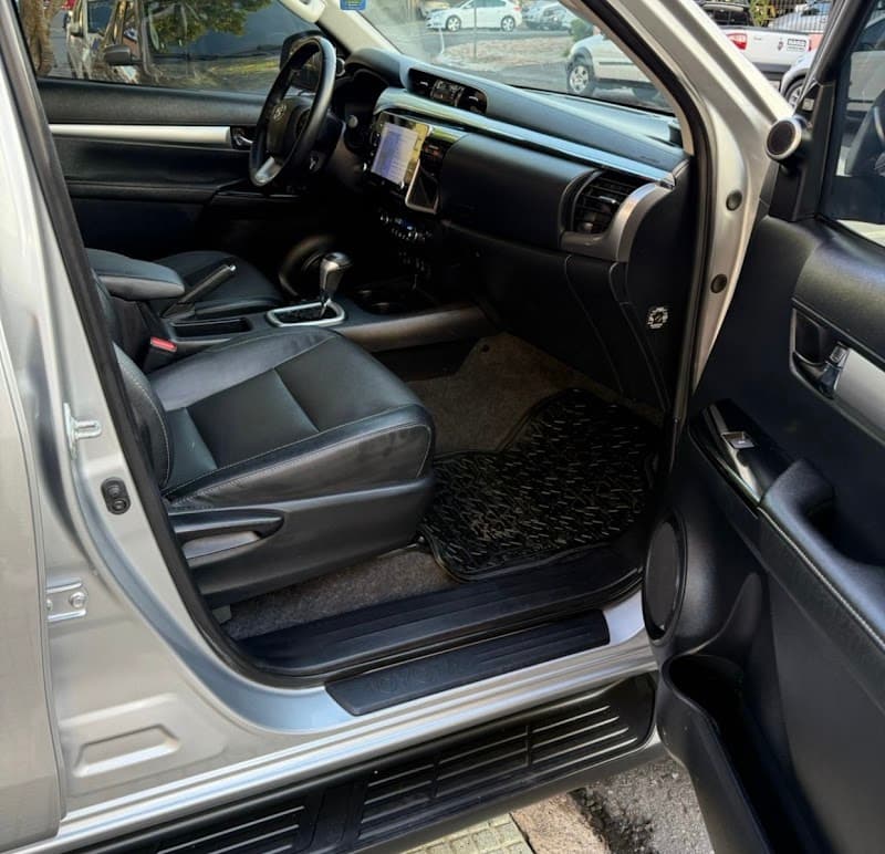 Toyota Hilux 2.8 SRV Diesel 4x4