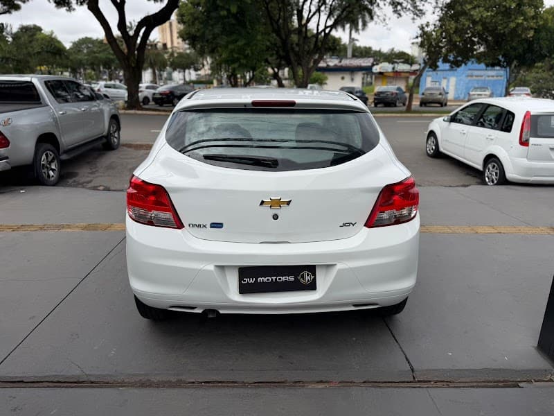 Chevrolet Onix Joy 1.0 - Foto 5