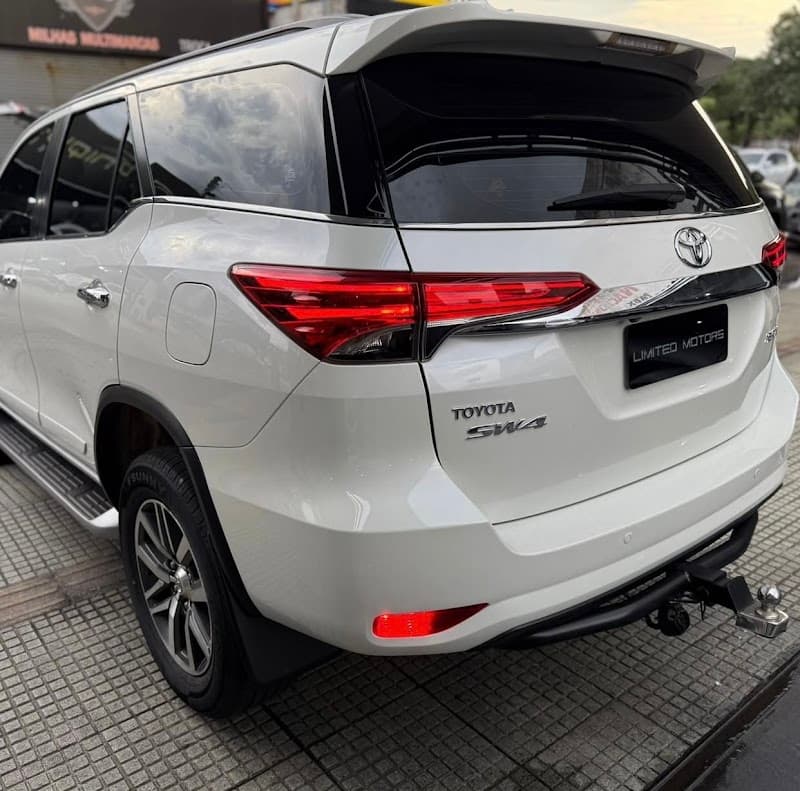Toyota SW4 2.8 SRX Diesel 4x4 - Foto 8