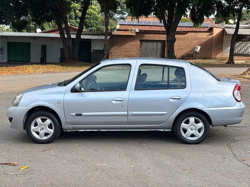 Renault Clio 1.0 16V - Foto 2