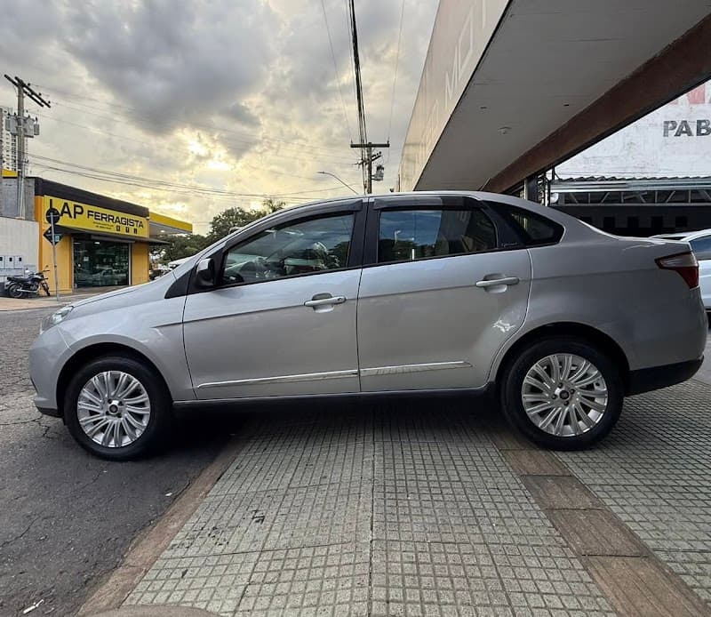 Fiat Grand Siena 1.6 Essence - Foto 8