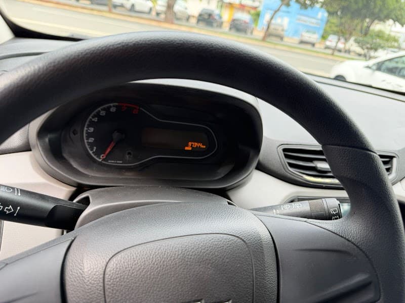 Chevrolet Onix Joy 1.0 - Foto 7
